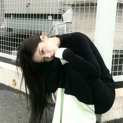 靓仔斗大鳄